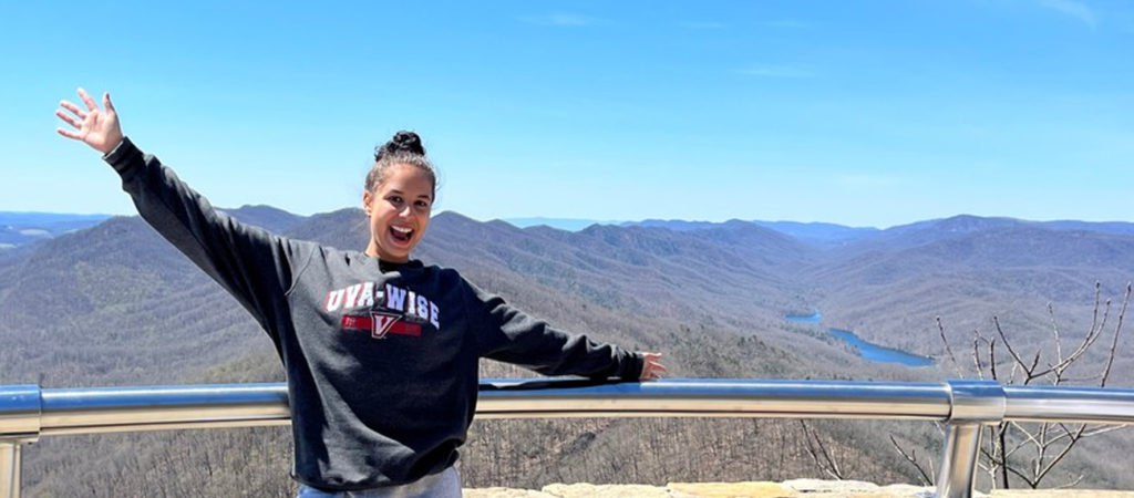 harvest intern Zariah Scales